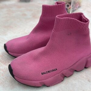 Balenciaga Fuchsia Knit Sneakers size 9